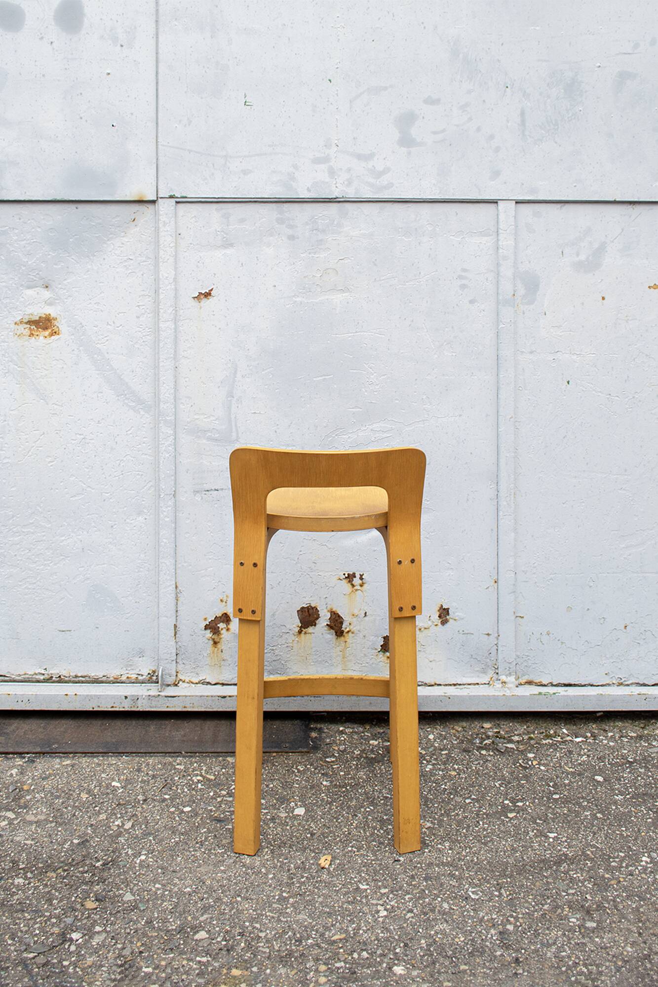 Sgabello K65 di Alvar Aalto per Artek, 70's