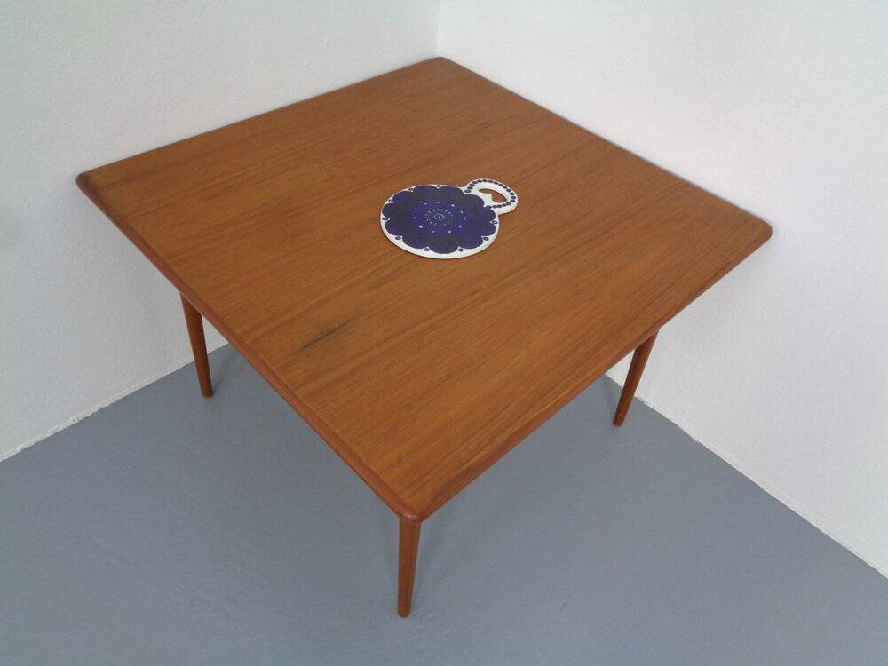 Valencia Porcelain Serving Plate by Ulla Procope for Arabia, 1960s