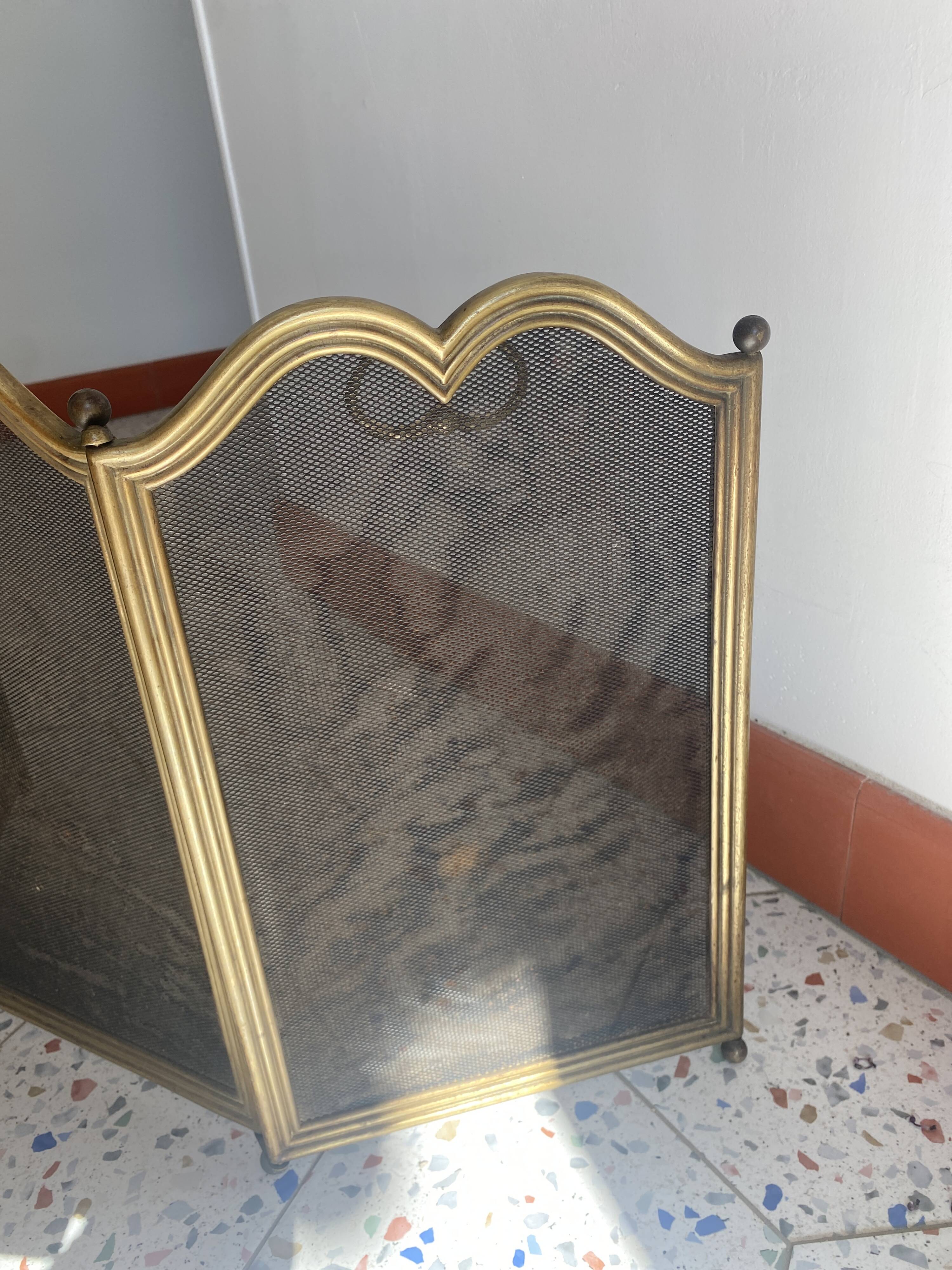 Small fireplace screen