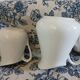 2 petits pichets vintages 