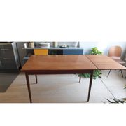 Table vintage en teck Willy Sigh
