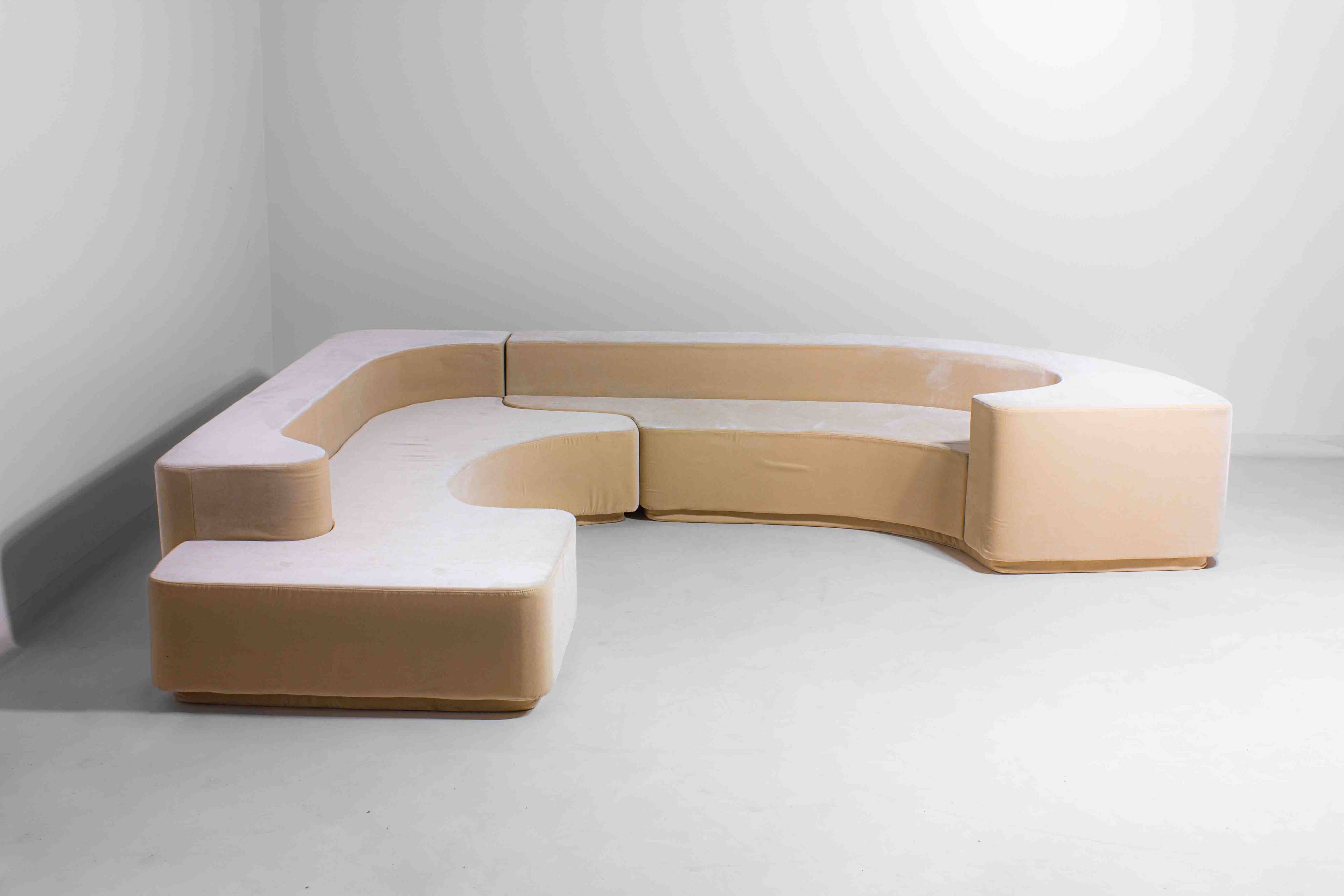 'Lara' sofa by Roberto Pamio for Stilwood in beige velvet, Italy 1958