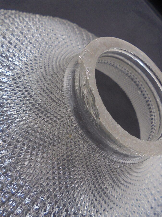 Pendant light in glass