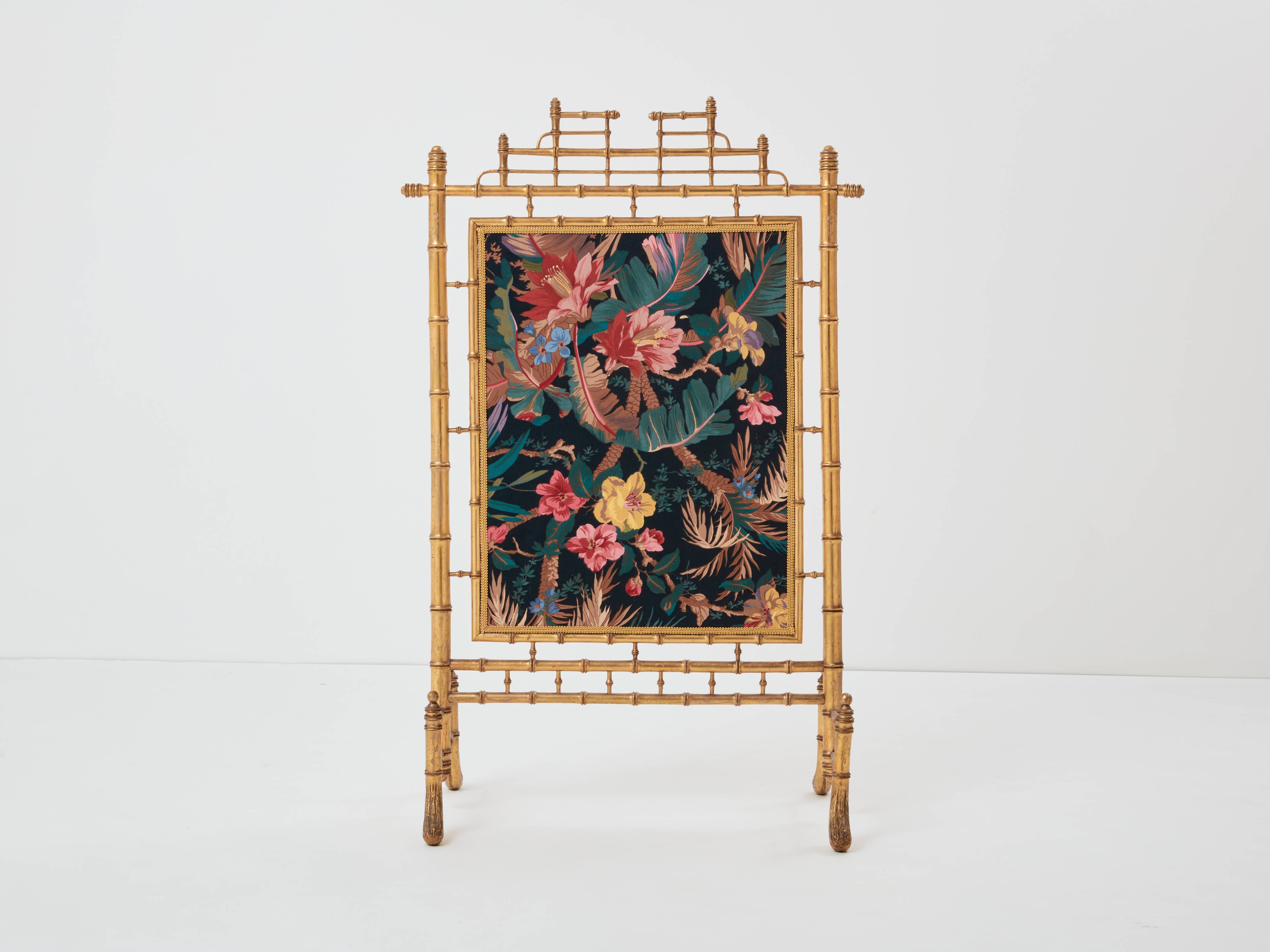 Decorative gilded wood fire screen faDecorative gilded wood fire screen bamboo and silk style 1960s