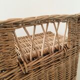 Clothes basket or wicker bread hut
