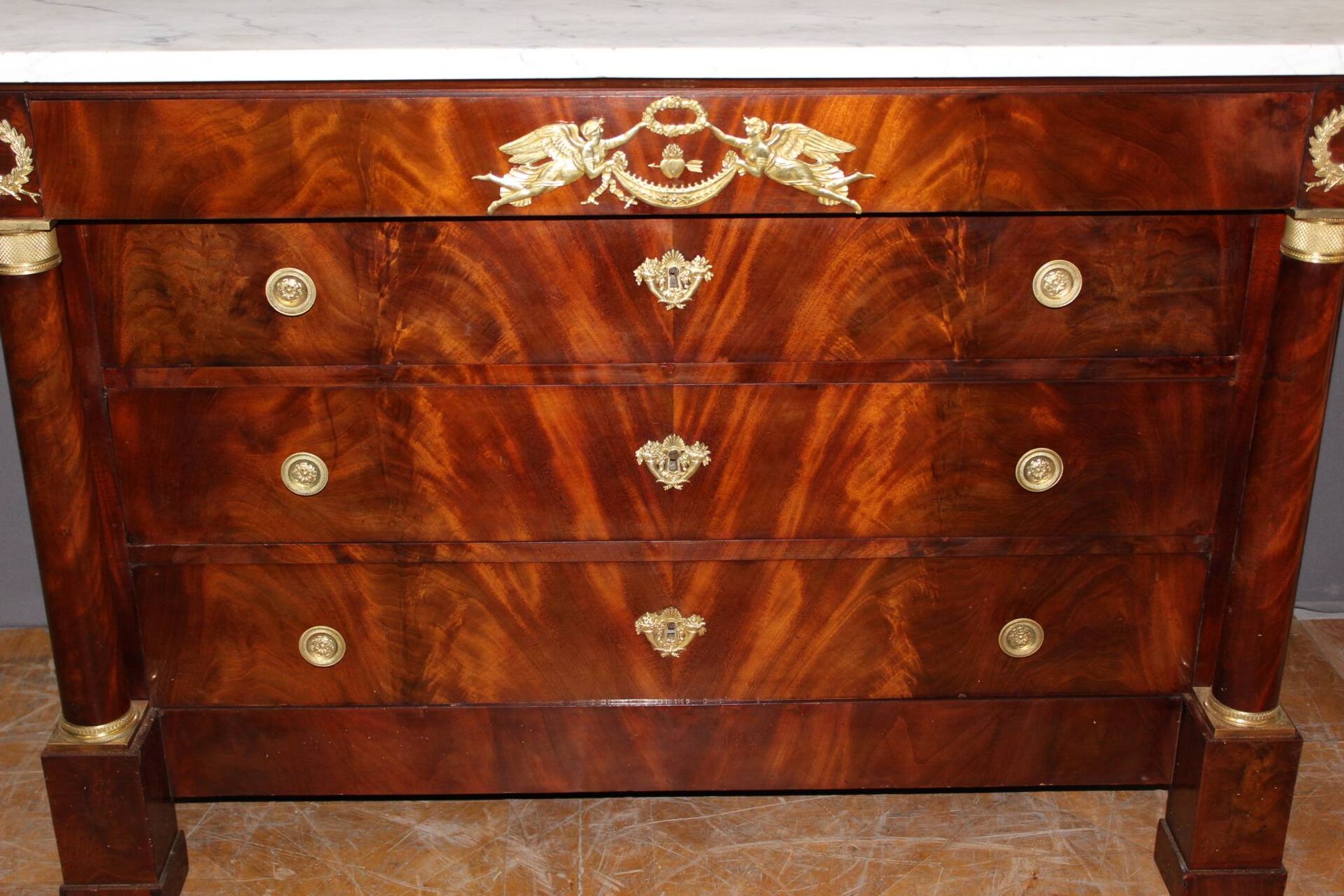 Empire-style mahogany chest of drawers, early 19th century