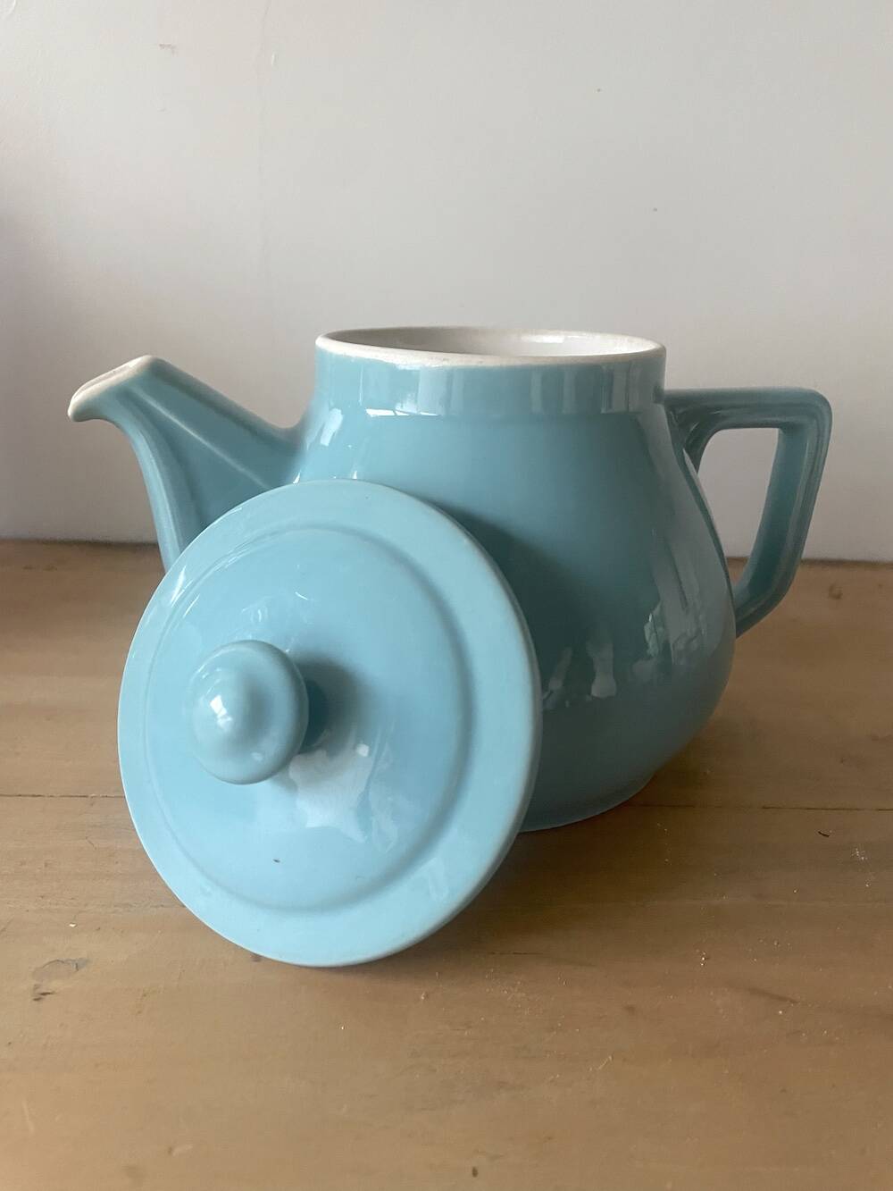 Retro coffee or teapot