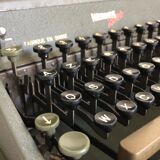 Hermes 2000 typewriter
