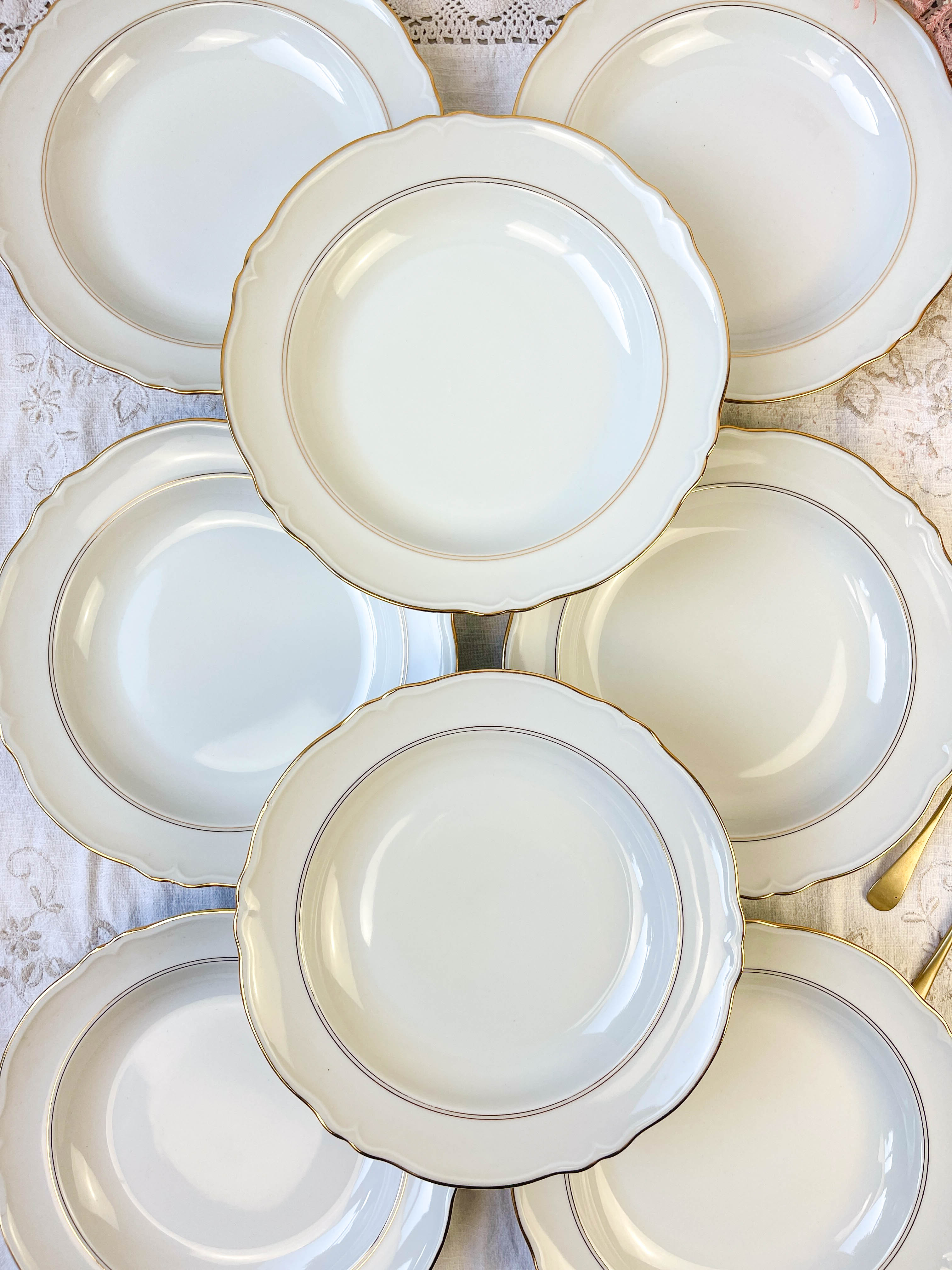 8 assiettes creuses porcelaine blanche doré cenpor limoges