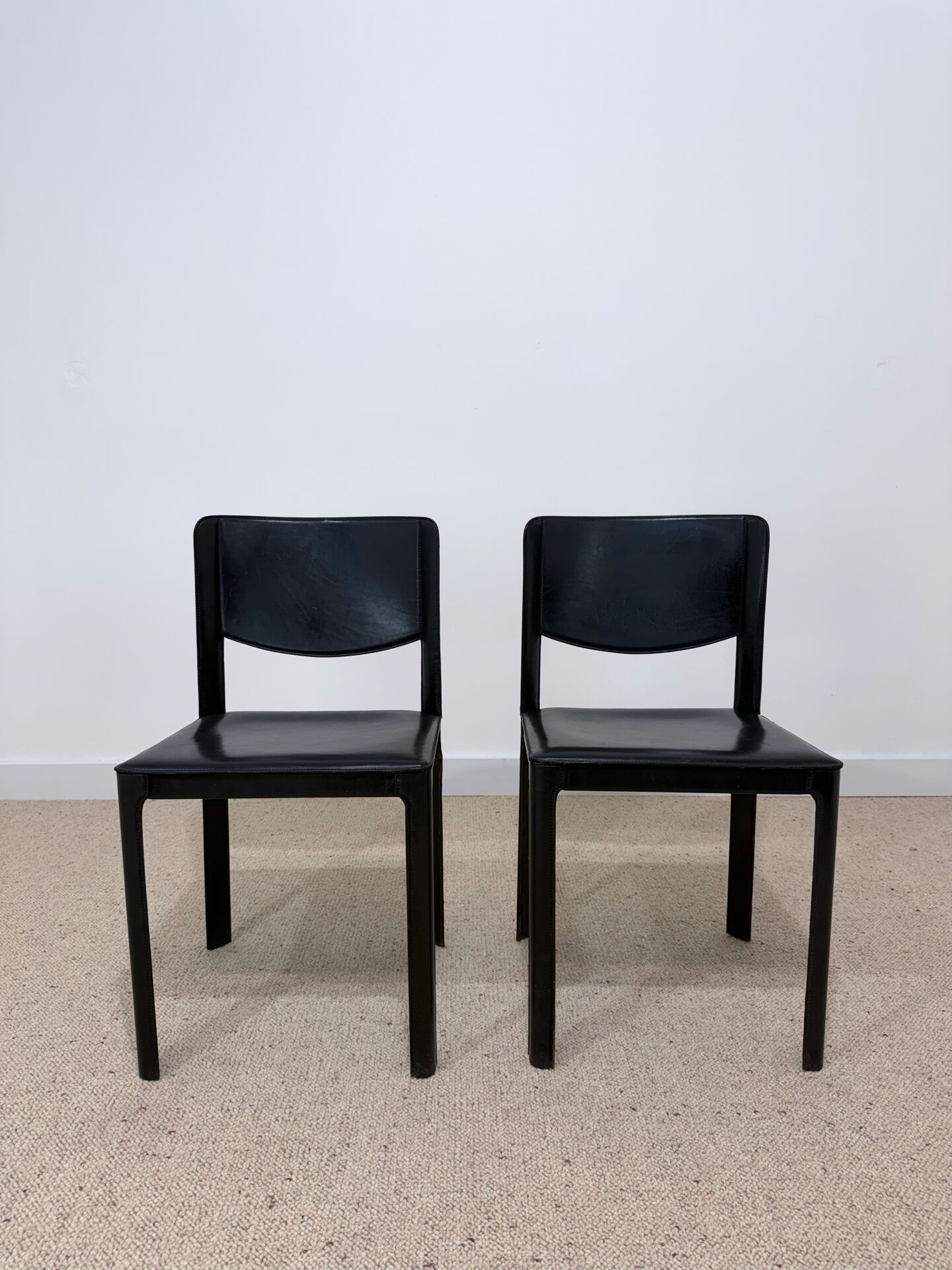 Set of 6 Matteo Grassi chairs in black leather – Italian design