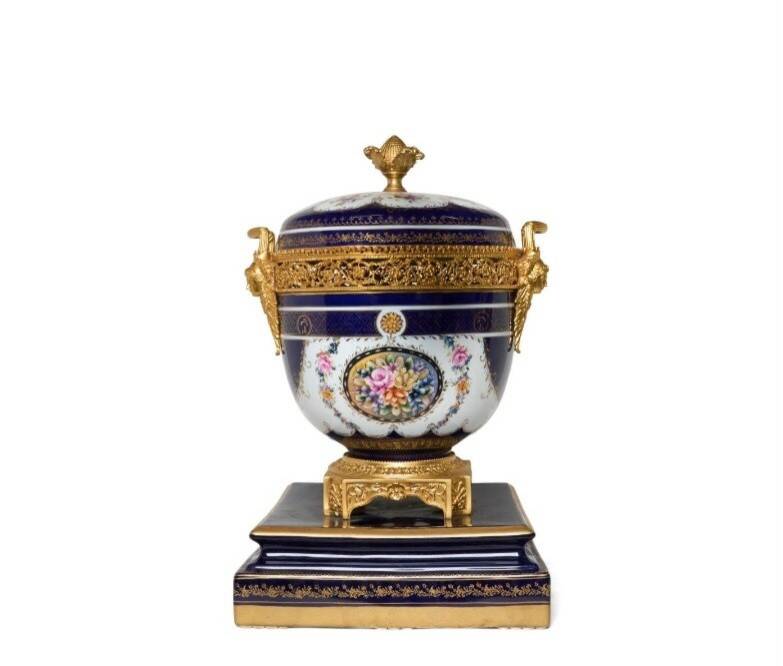 BURNED PORCELAIN FRAGRANCE