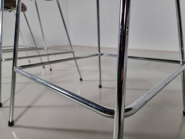 Lot de 4 tabourets de bar  Serie 7 par Arne Jacobsen, Fritz Hansen