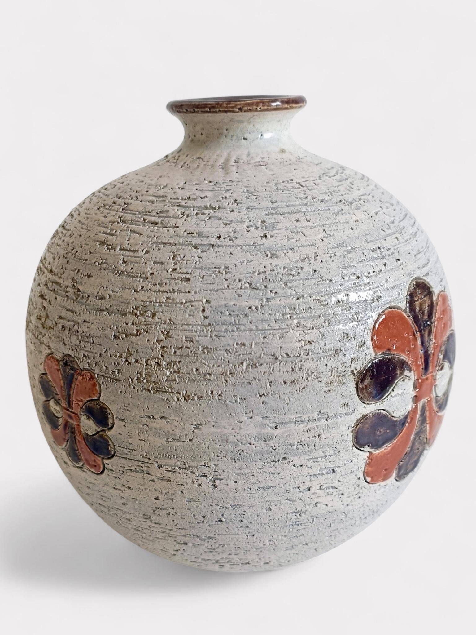 Bitossi by Aldo Londi Chamotte Ball Vase, Italy, 1960s