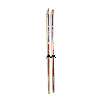 Ancienne paire de skis Rossignol