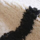 Contemporary Berber Rug - 250 x 194 cm
