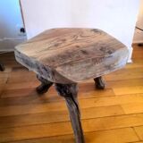 Table basse tripode brutaliste bois massif et pieds de vie design années 60