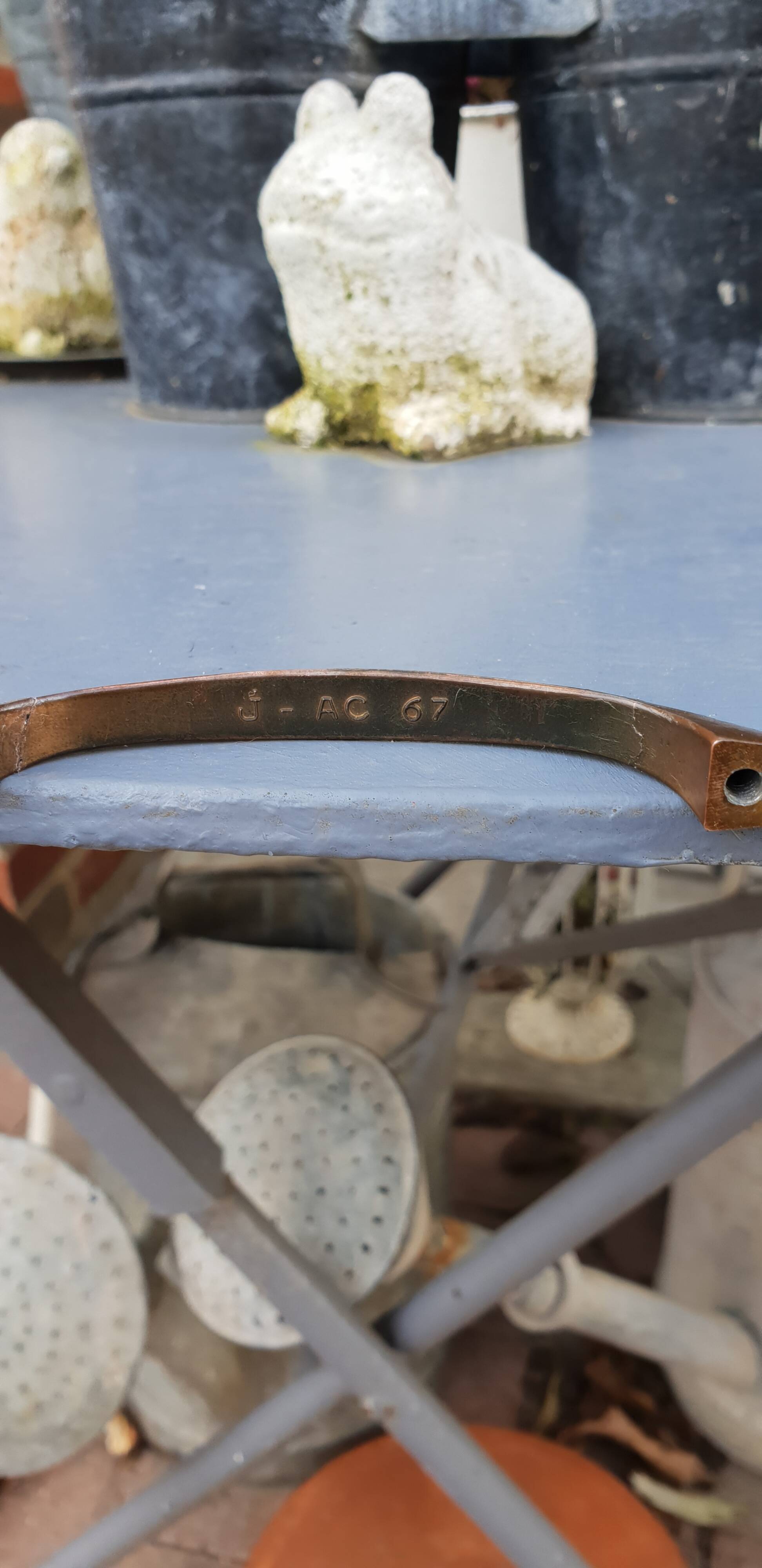 Commode 4 tiroirs avec poignées numérotés