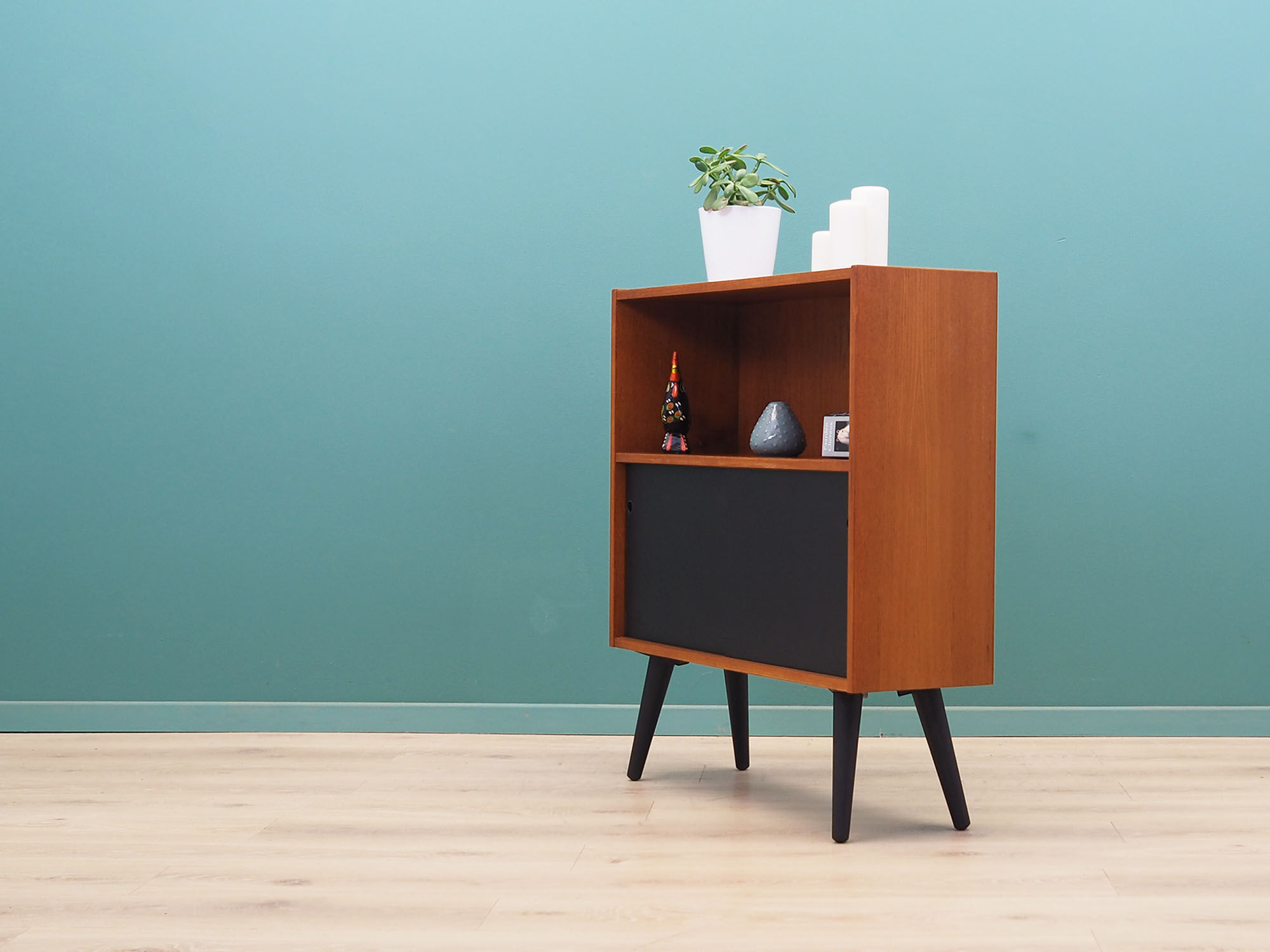 Teak bookcase, danish design, 1970s, production: denmark