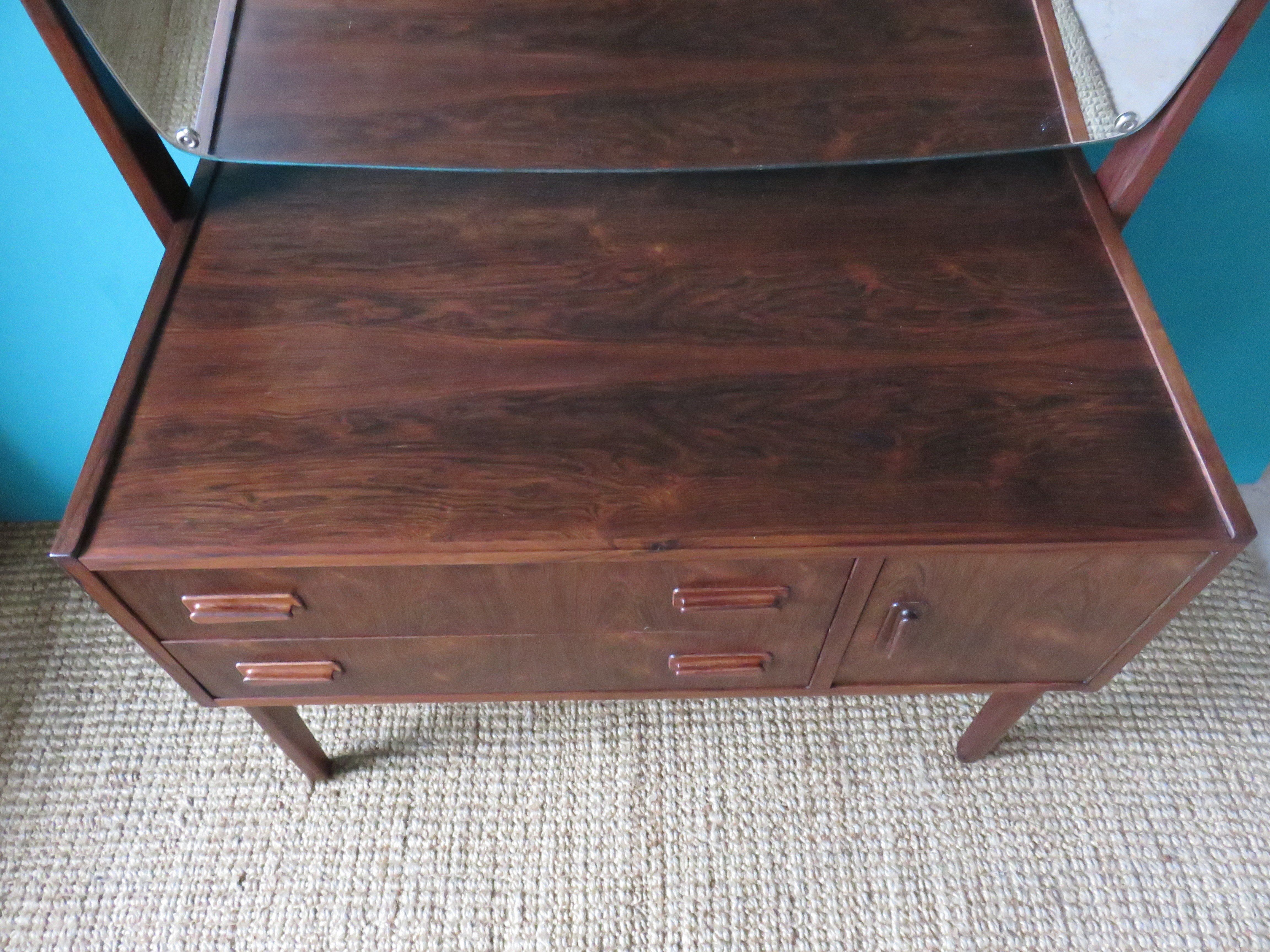 Dressing table in rosewood and ottoman leather, Denmark, 1960