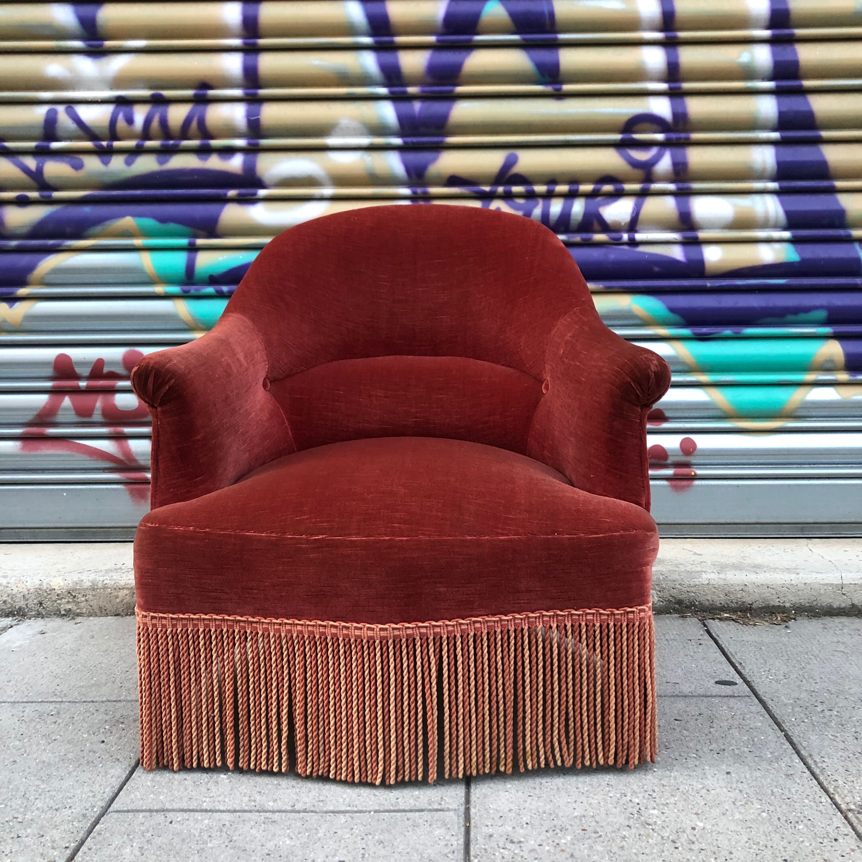 Toad armchair