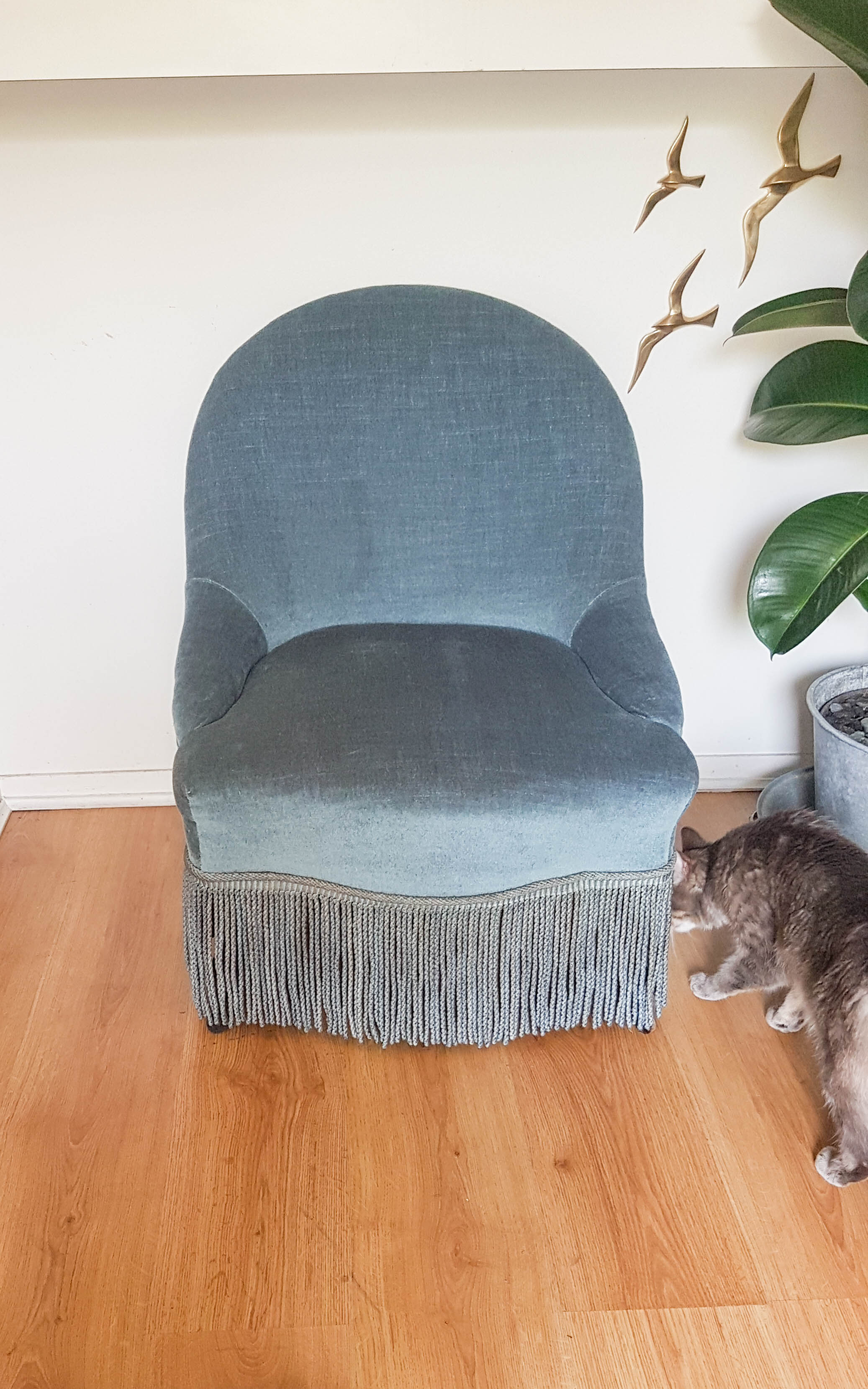 Fauteuil crapaud vintage velours bleu années 70