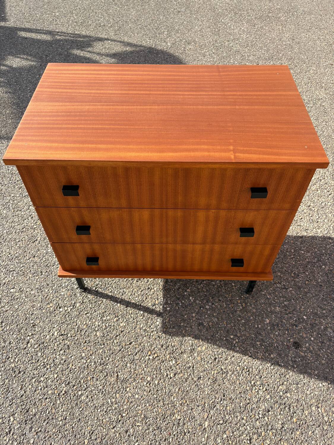 Vintage chest of drawers