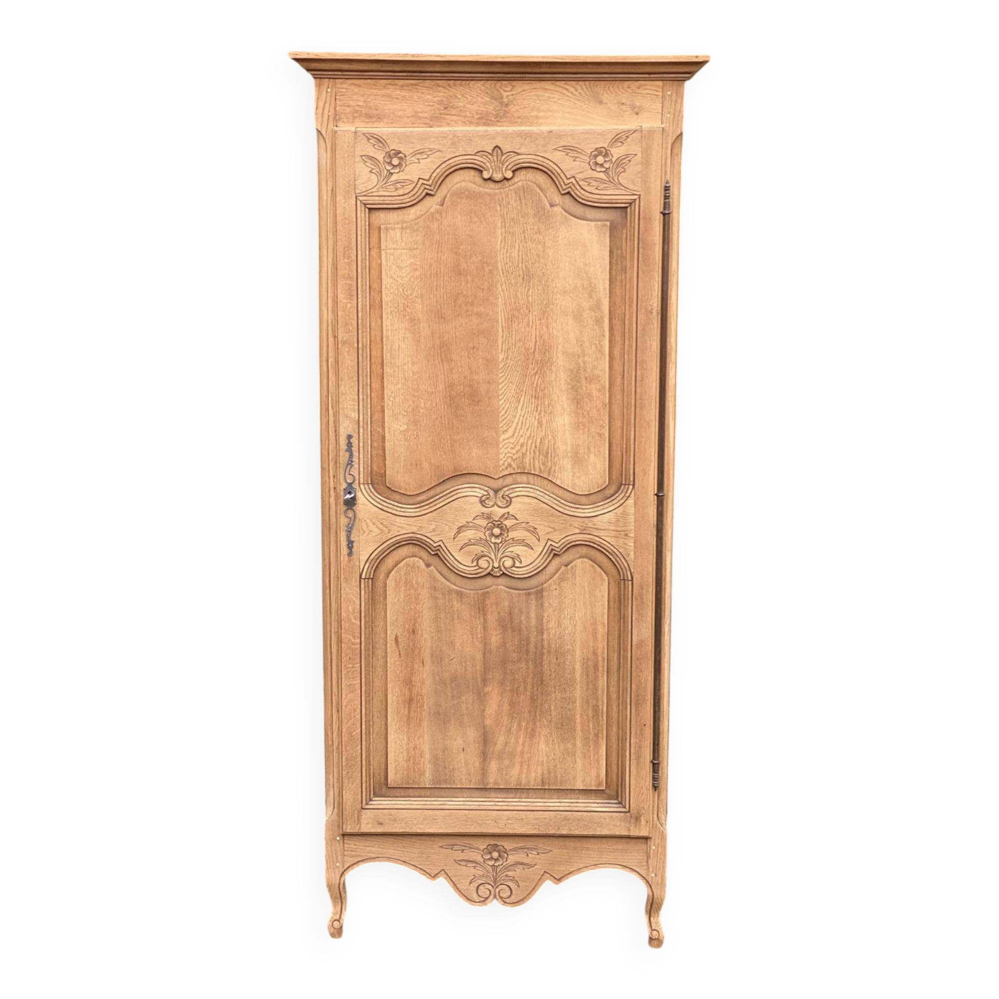 Louis XV boarding school wardrobe renovated in solid raw oak bonnetière