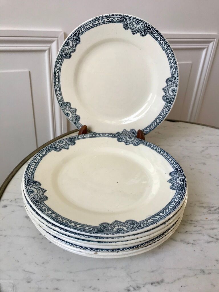 set of 8 dessert plates Terre de Fer Salins model Jumièges late nineteenth