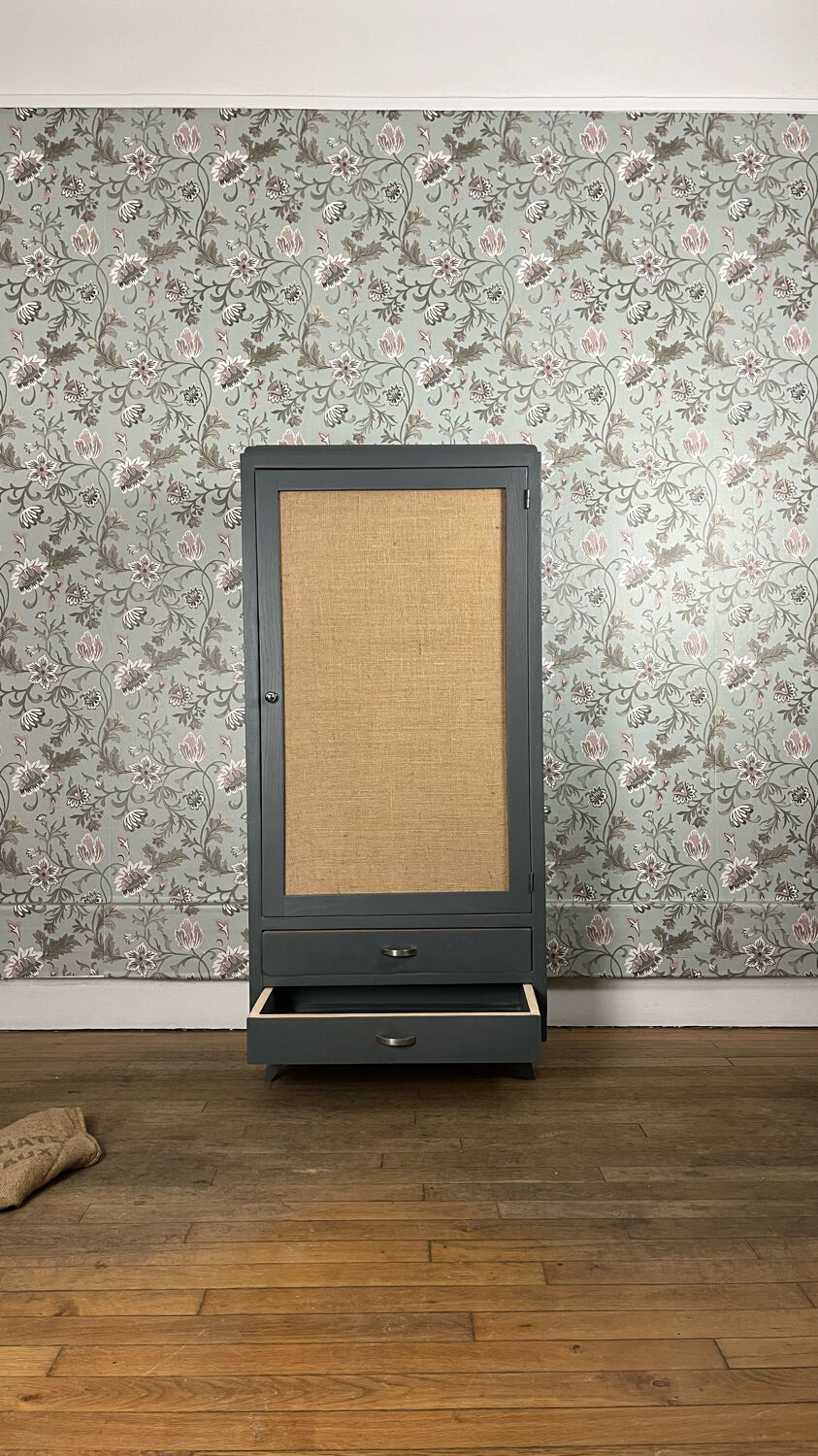 Upcycled bonnetière