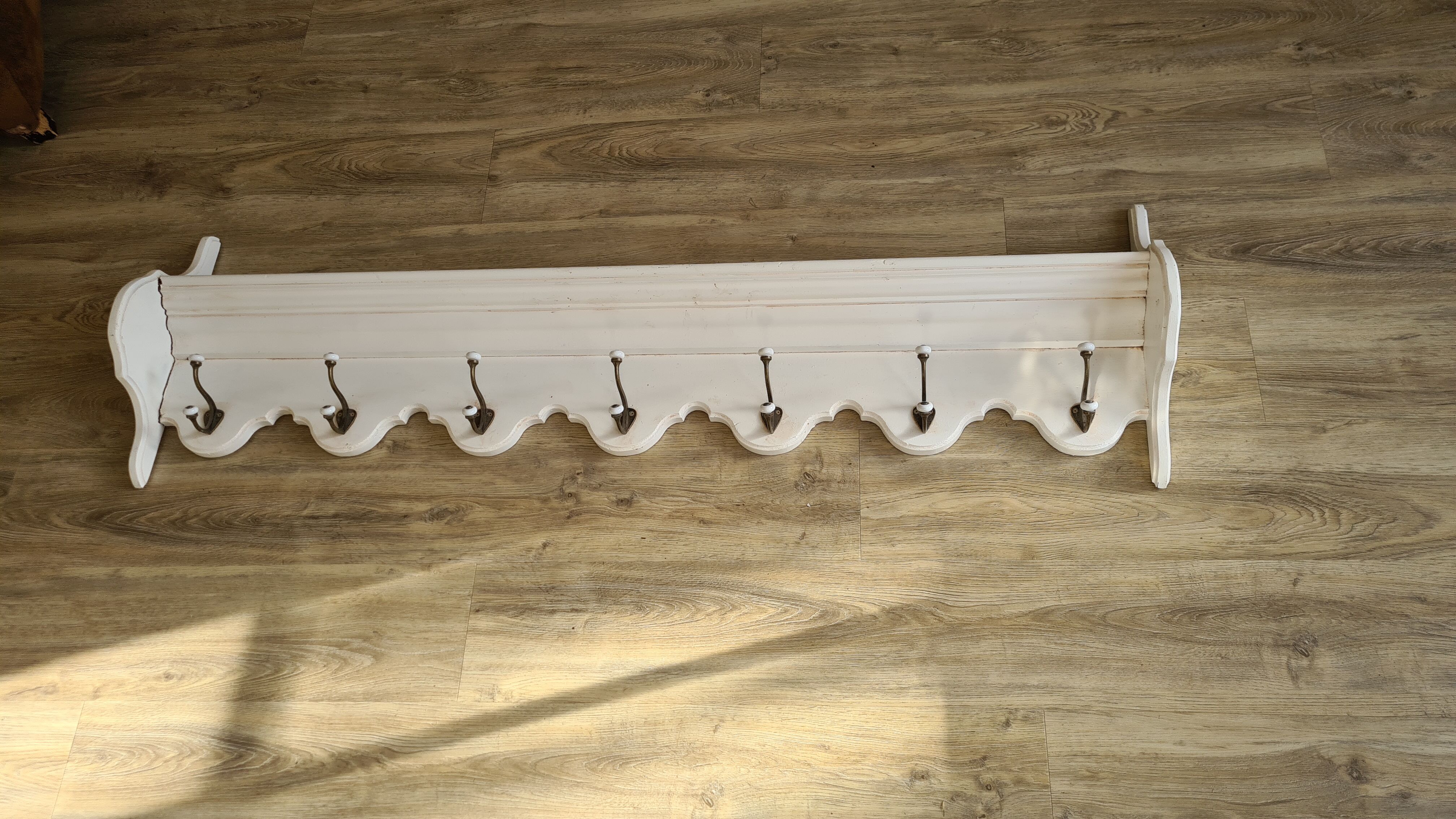 Old wall coat rack / 7 hooks / molding / baroque / white