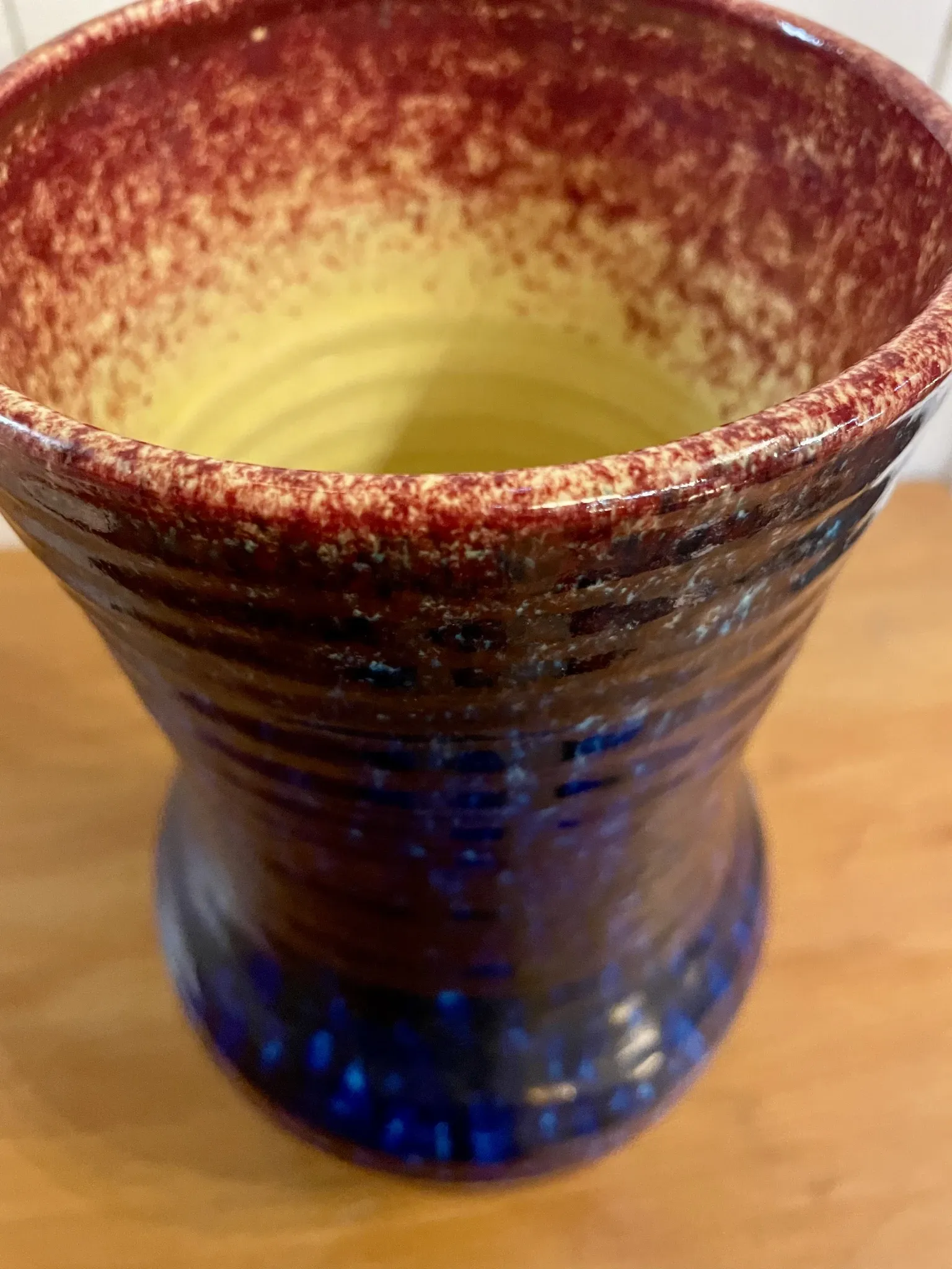 Navy blue vase signed Accolay