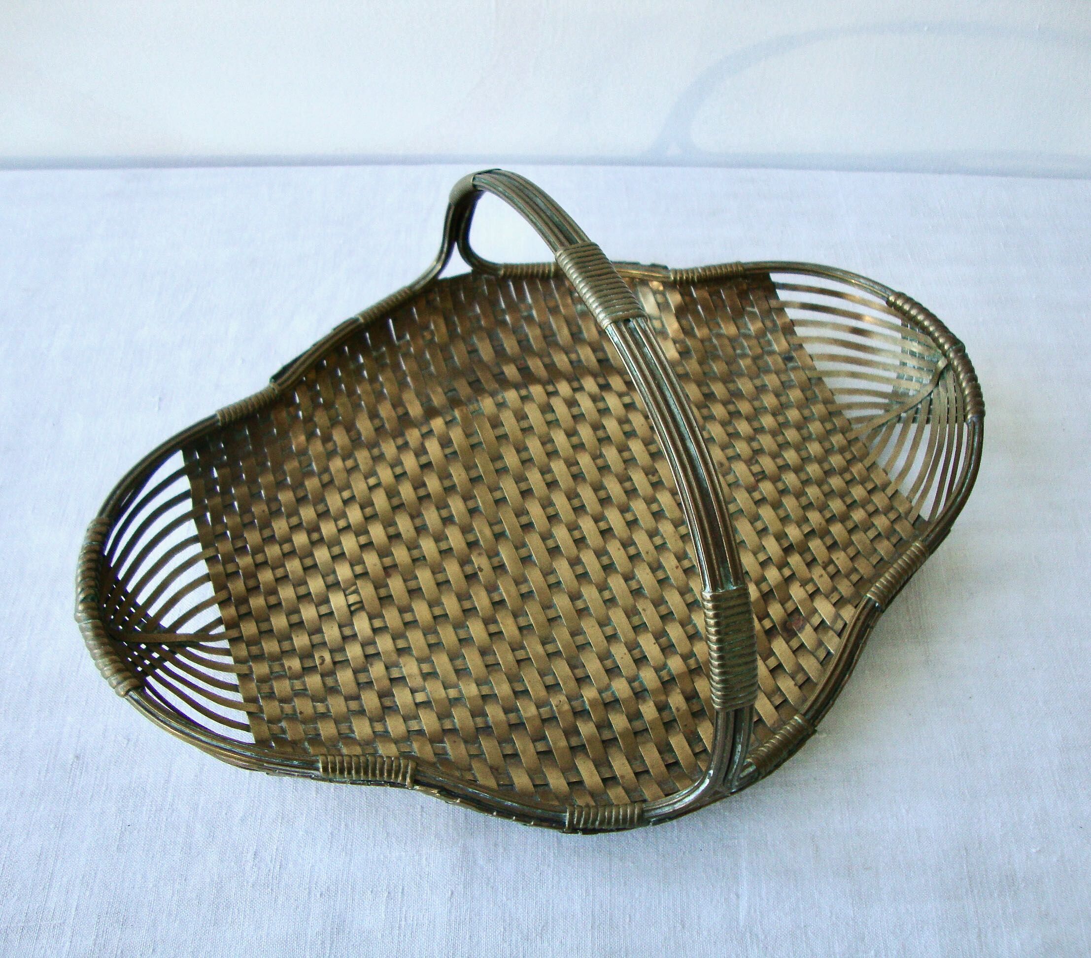 Brass basket or fruit basket