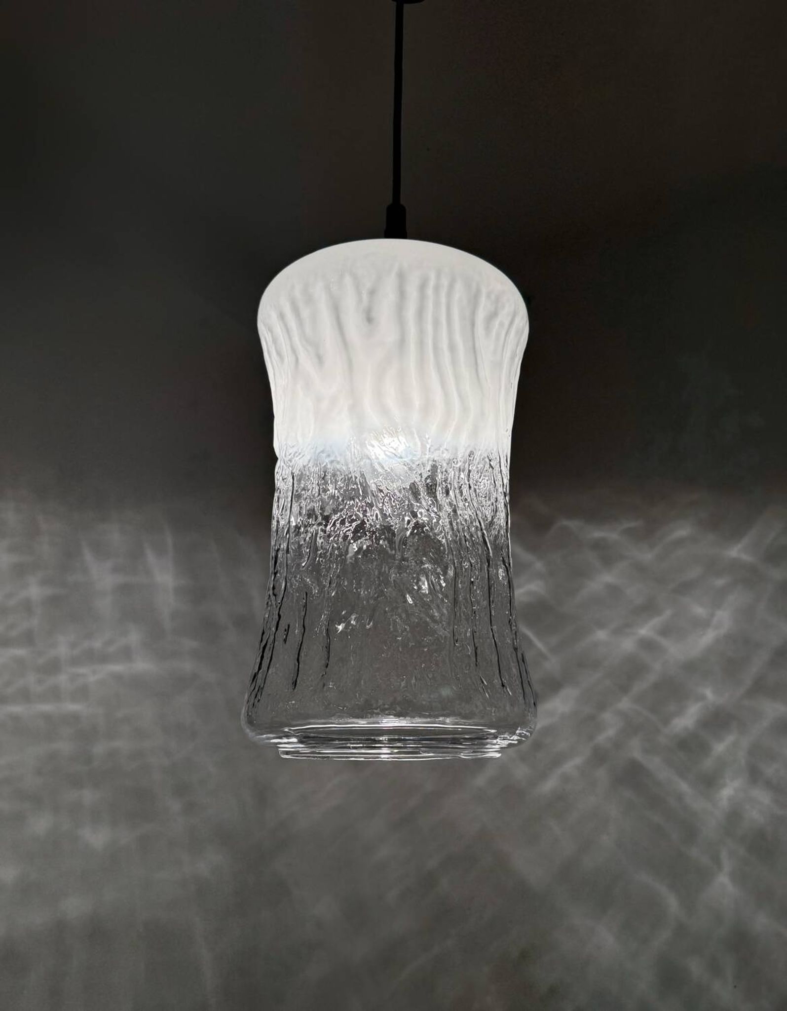 Murano Targetti Sankey glass pendant light from the 70s