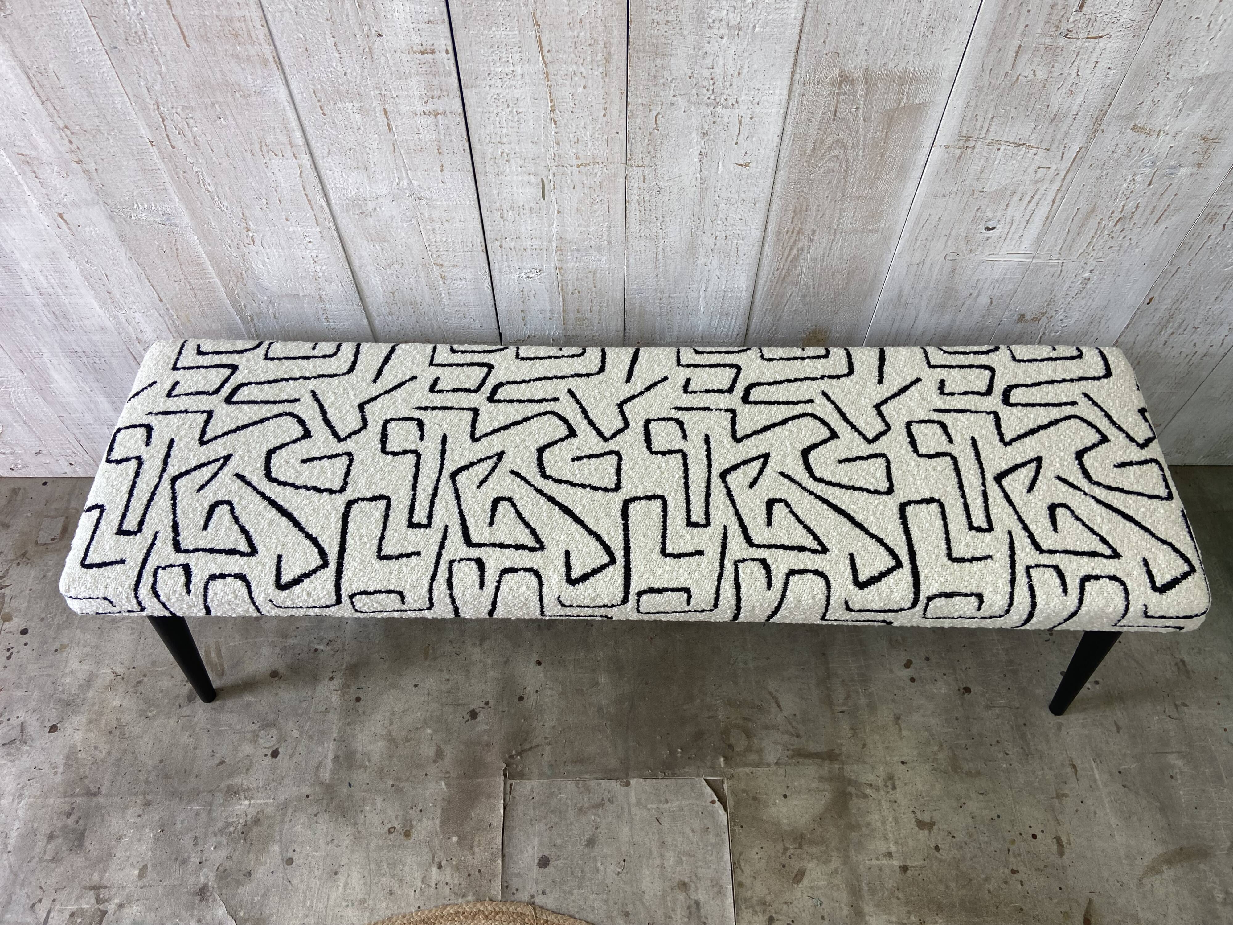 Scandinavian "mirror" bench