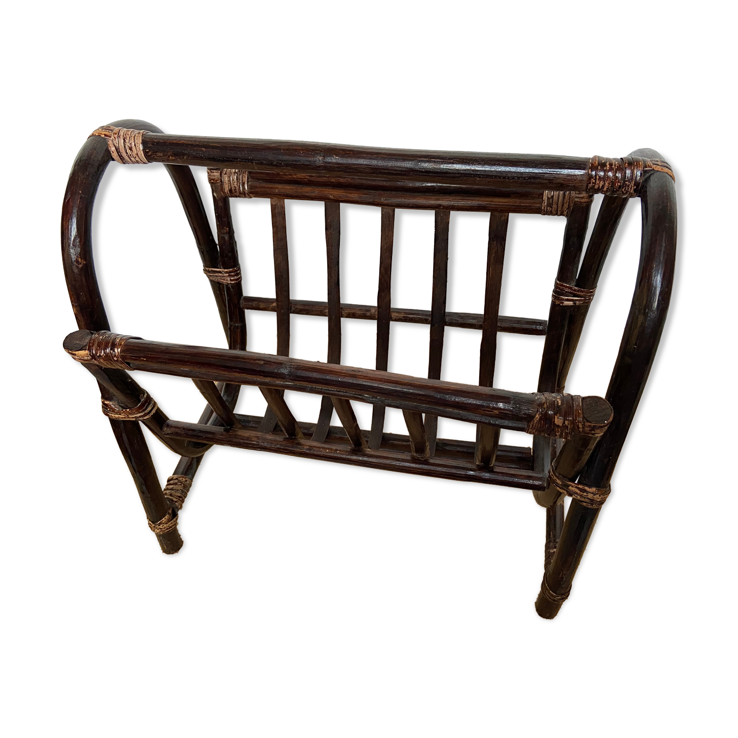 Bamboo magazines door