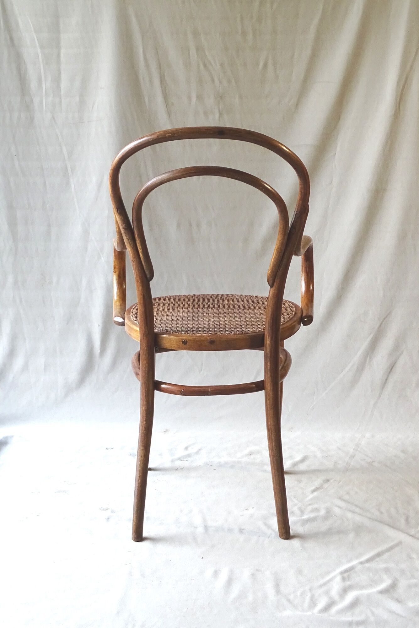Bistro armchair wood-curved by Ungvar , 1905 n°14 1/2
