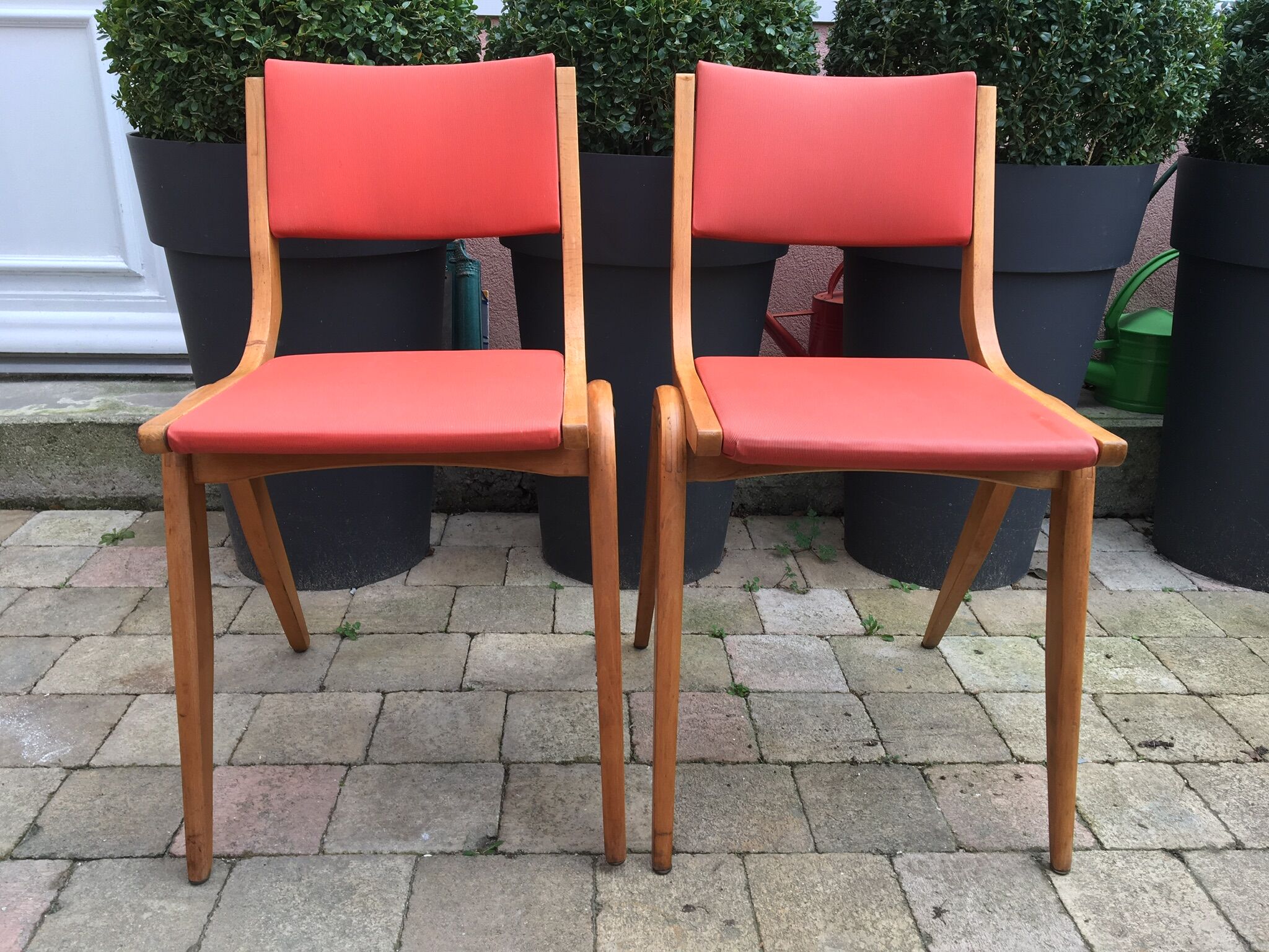 Scandinavian chairs 50