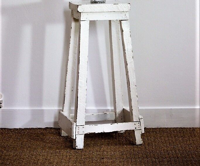 White barstool