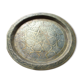 Ancient Moroccan plateau in engraved brass.