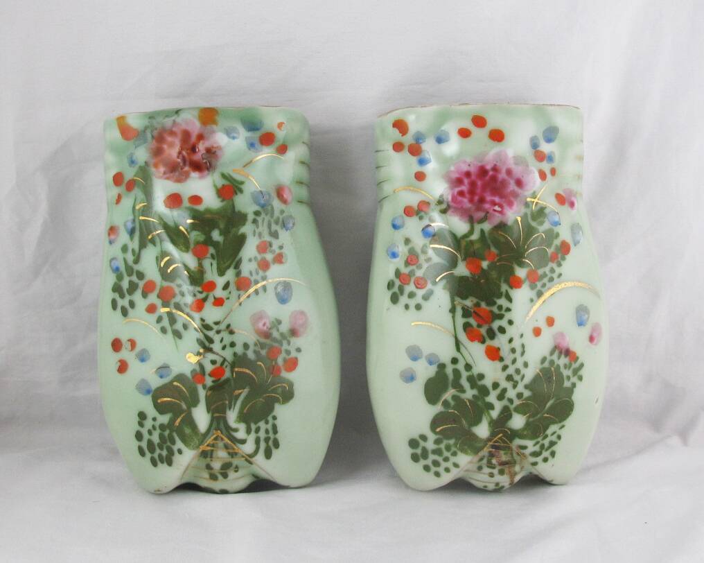 Paire de vases muraux céladon asiatiques, fin 19è siècle