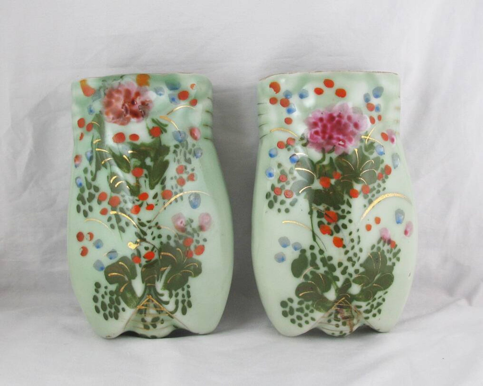 Paire de vases muraux céladon asiatiques, fin 19è siècle