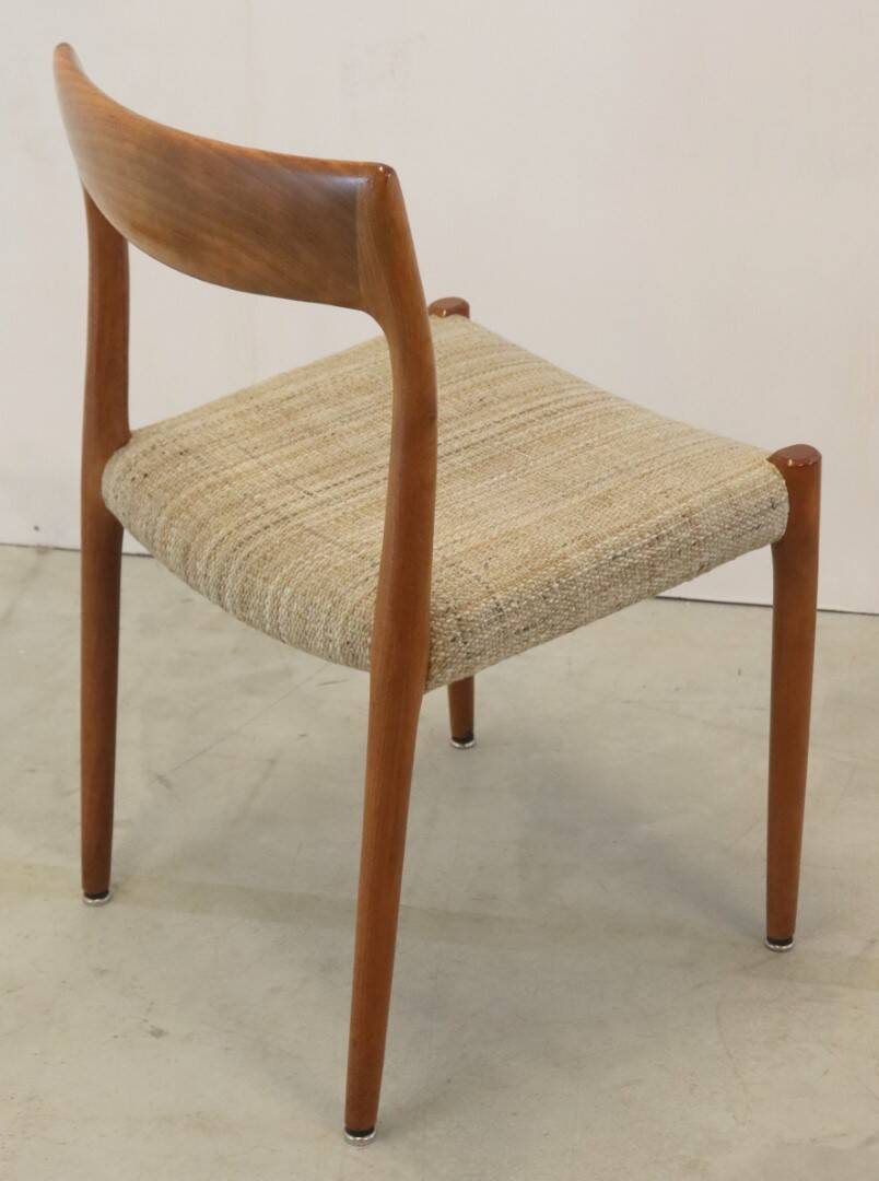 Suite de 6 chaises Niels O Möller modèle 77' Dukkerup