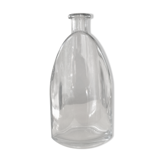 Contemporary decanter