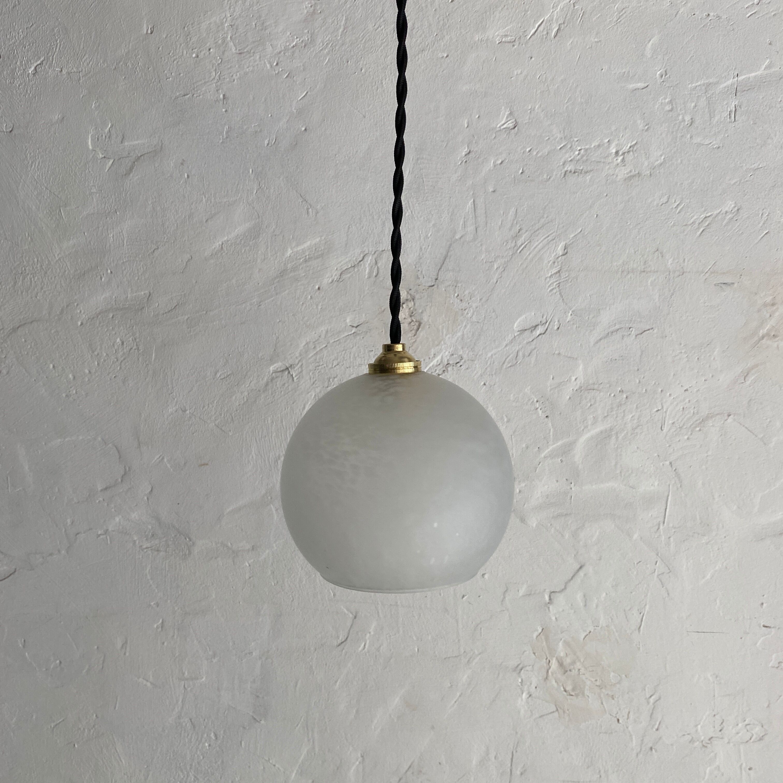 Lot 3 Clichy vintage glass hanging lamps