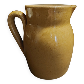 Milk pot