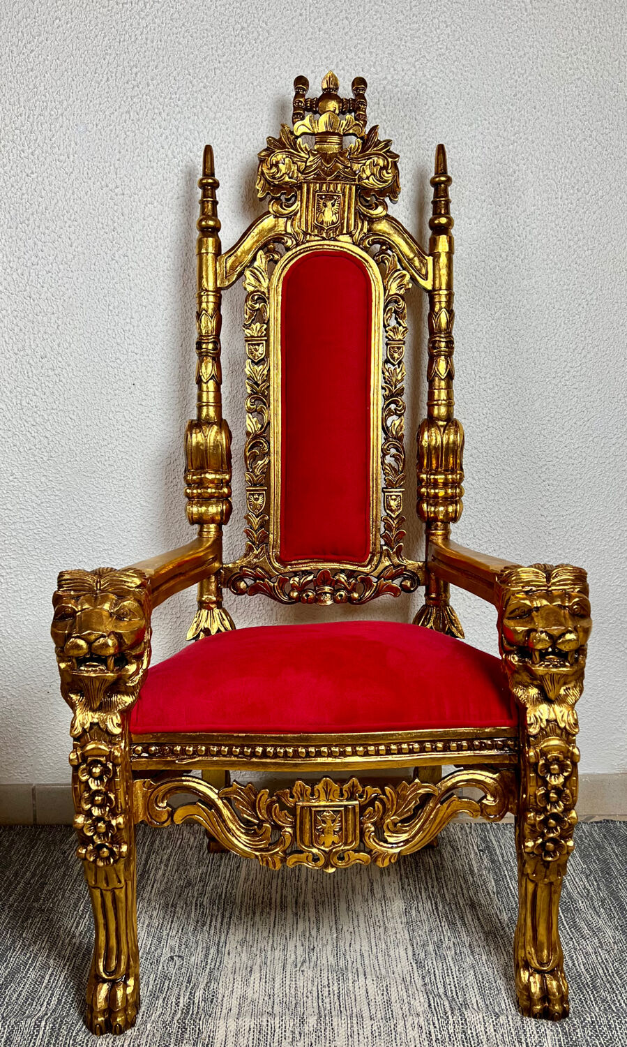 Baroque throne