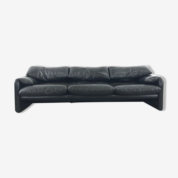Maralunga 3-Seat Sofa in black leather by Vico Magistretti for Cassina