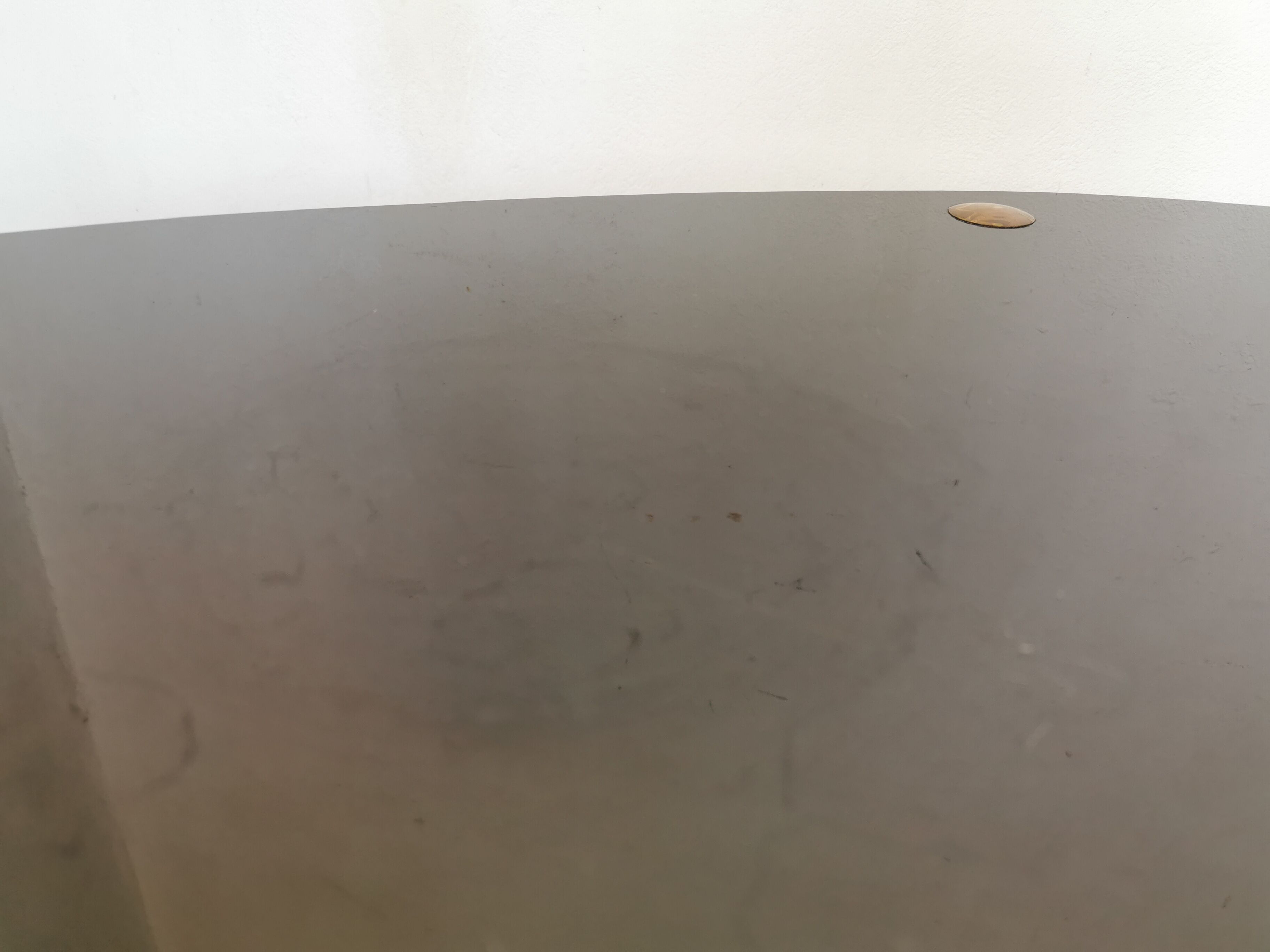 Oval coffee table in black opaline