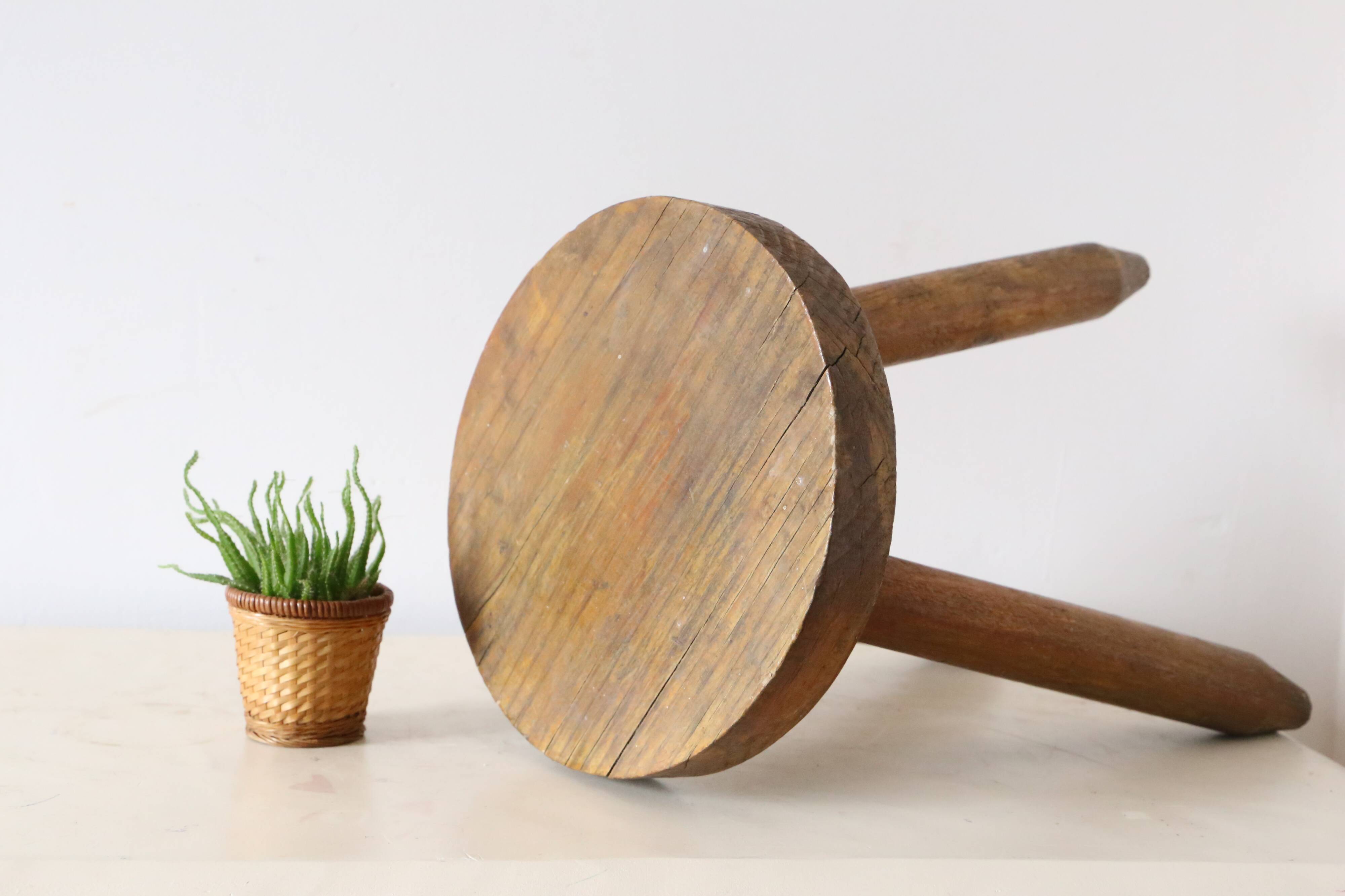 Farm tripod stool, rustic, vintage