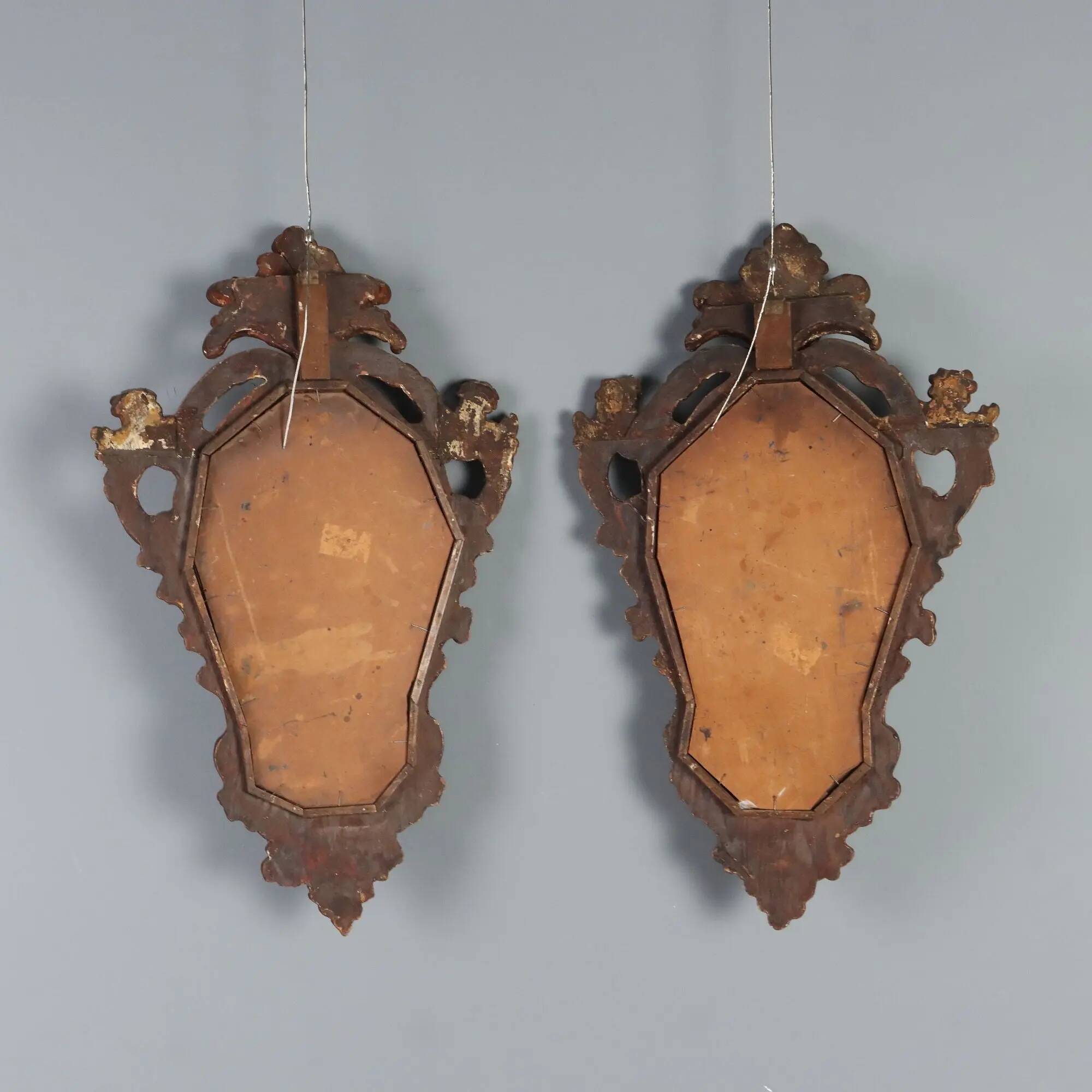 Small antique mirrors in carved and gilded wood, Italy, 20th century.